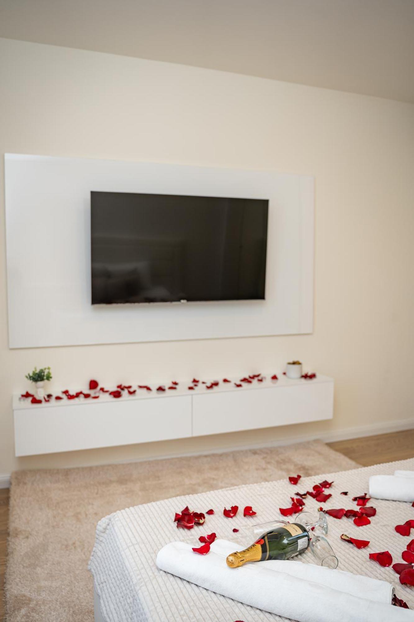 Apartamento Sinfonia Lux 1205-1 Sajmiste Exterior foto